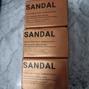 Sandal Vegetable Soap
  250G. MADE IN ITALY. VEGETARIAN FRIENDLY ( 3 Packs)