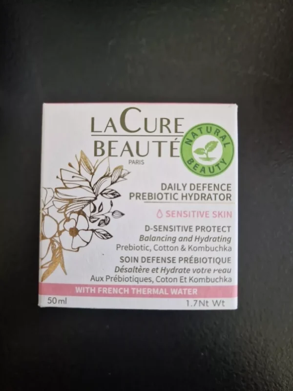 LA CURE BEAUTE Daily  Defence Prebiotic Hydrator 50ml Sensitive Skin Balancing